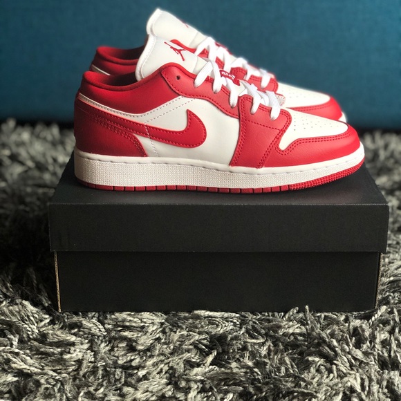 Jordan 1 Low Gym Red - Picture 2 of 4